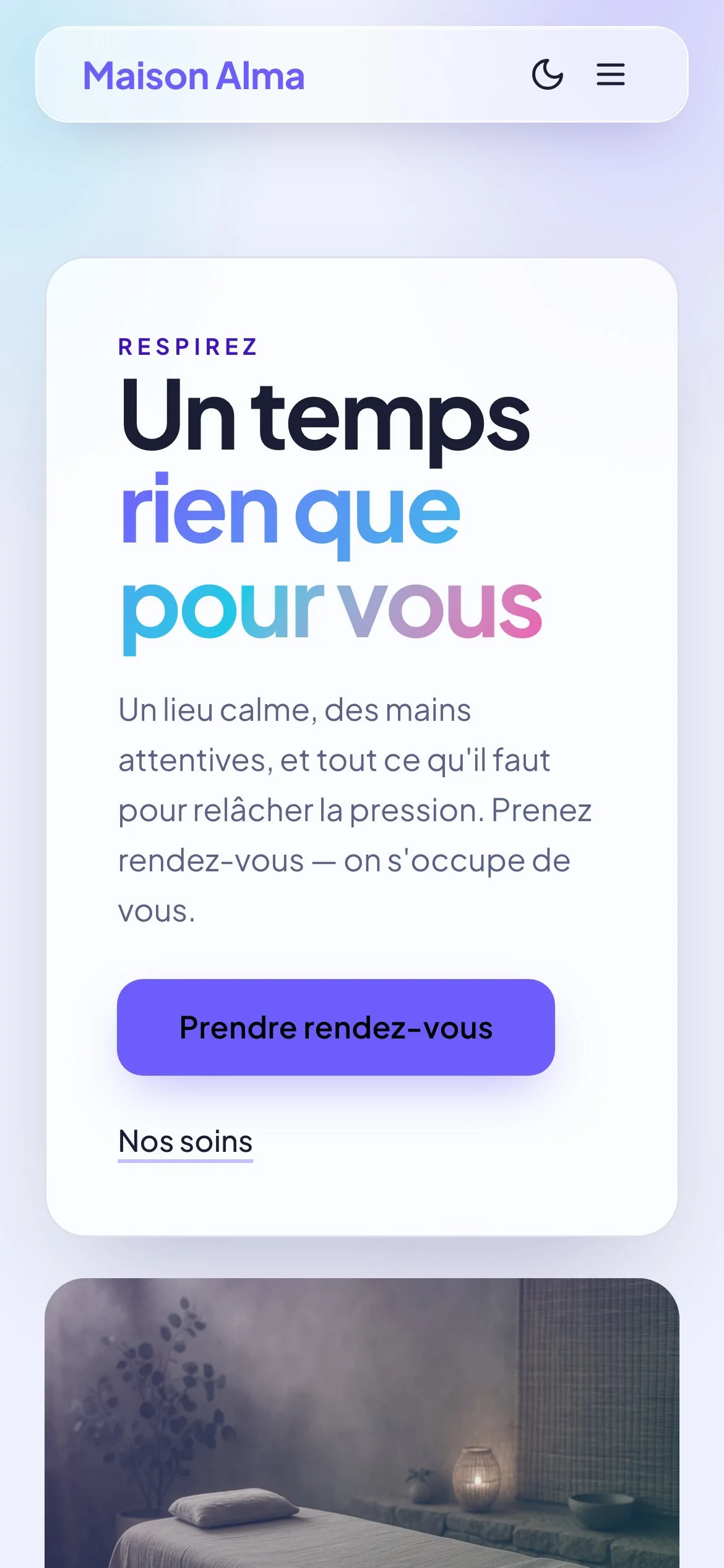 Le site Maison Alma sur un téléphone